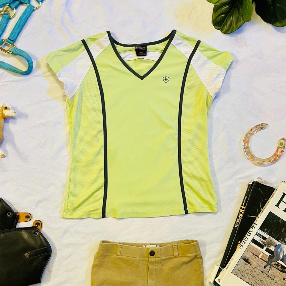 Ariat Medium Equestrian breathable riding Shirt